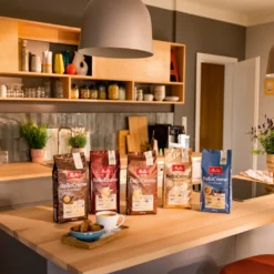 Melitta Kaffee BellaCrema LaCrema Ganze Bohne, Mittelstarke Kaffeebohnen, 8er Pack, 8 X 1000g 12 Melitta Kaffee BellaCrema LaCrema Ganze Bohne, Mittelstarke Kaffeebohnen, 8er Pack, 8 X 1000g -Melitta 250aa6c2240eecf61b42f27cb0e380c7